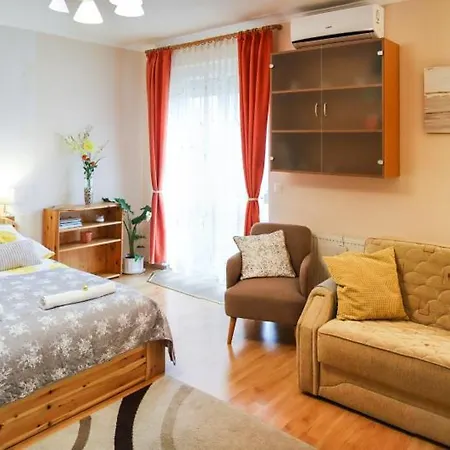 Dia Apartman Miskolc Exterior foto